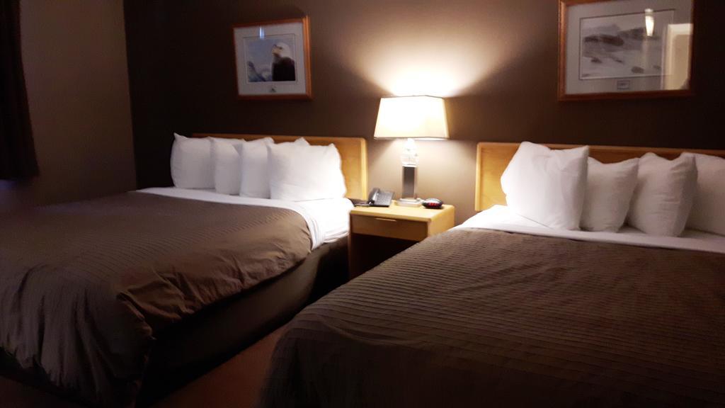 Canway Inn & Suites Dauphin Ngoại thất bức ảnh